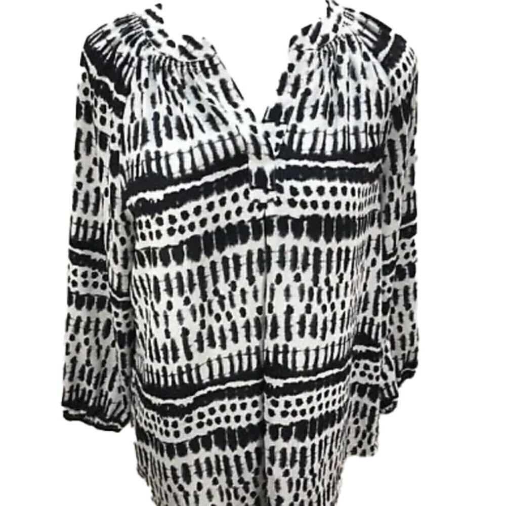 ❤️ IVANKA TRUMP Black White Print 1/2 Button Blouse XS